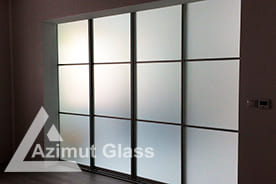 Непрозрачные перегородки в спальню