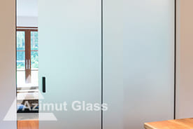 ”Стеклянные